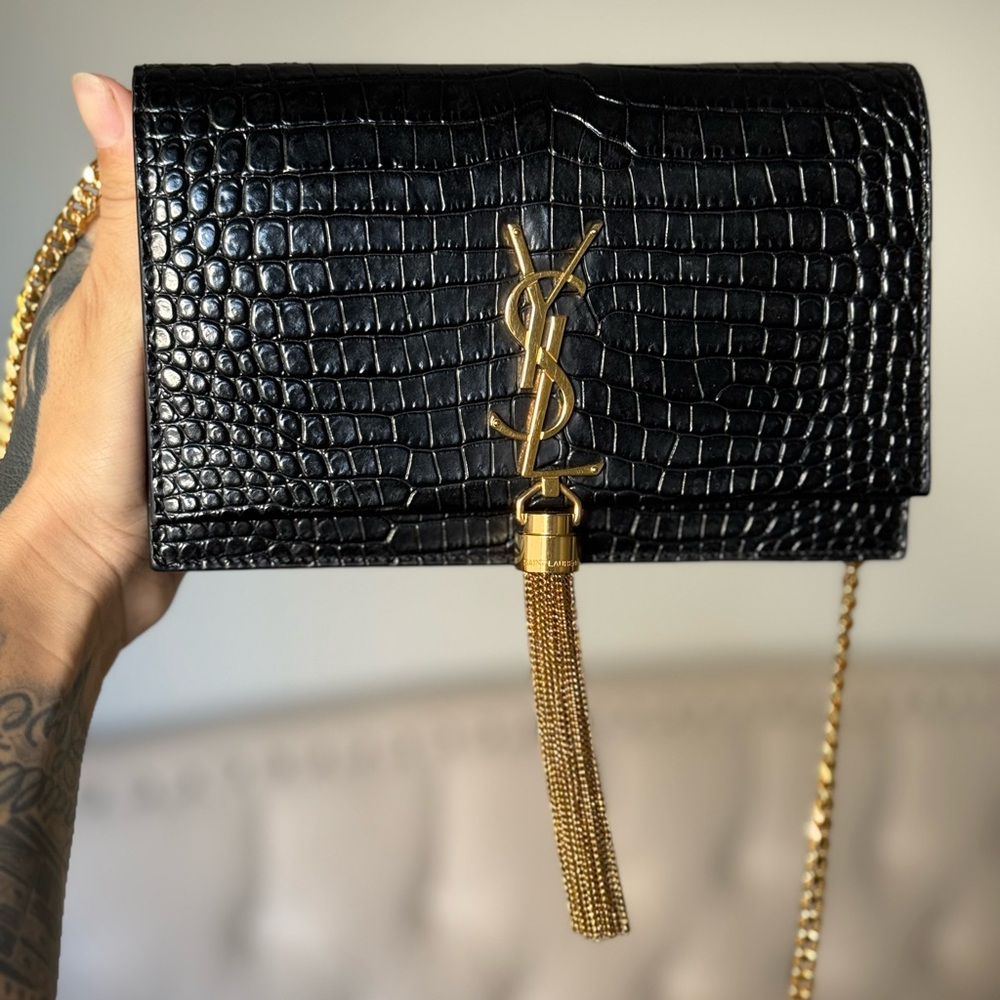 ❌SOLD❌YVES SAINT LAURENT KATE TASSEL CROC WALLET ON CHAIN - Picture 7 of 16